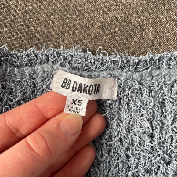 Sweater - Picture 4 of 4